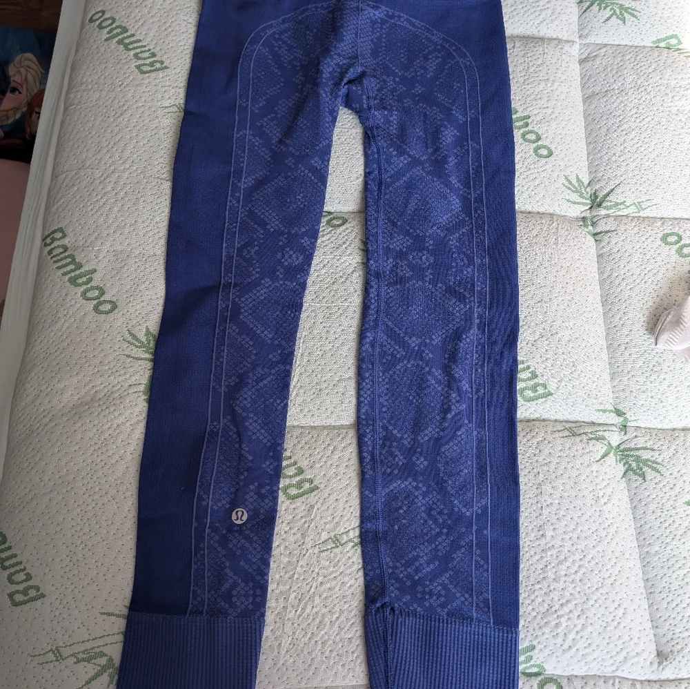 Lululemon Ebb to Street Heathered Sapphire Blue Snake Seamless Legging
